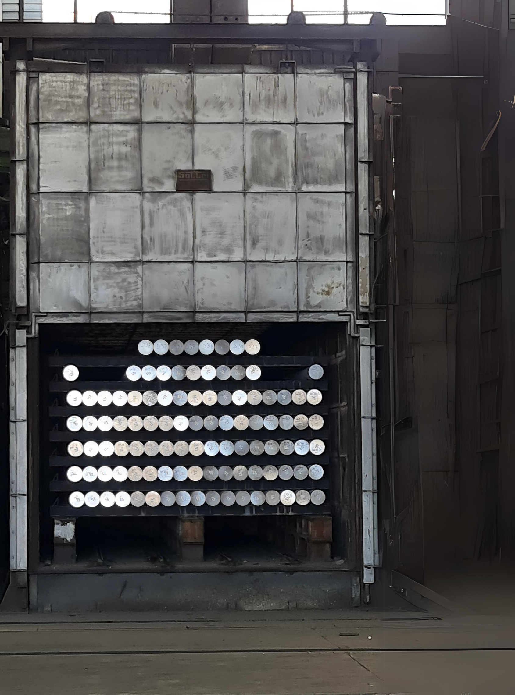 Extrusion presses